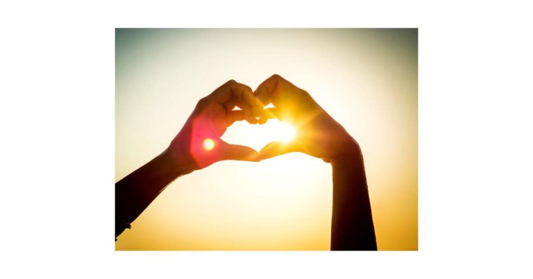 Instagram Bio Shayari in Hindi: Crafting the Perfect First Impression with Words