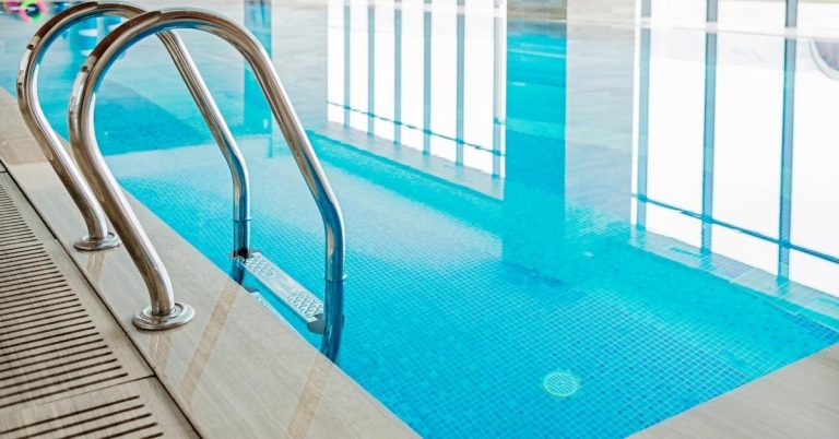 Fibreglass Swimming Pool Solutions for Modern Homes